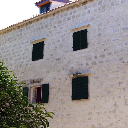 Πανσιόν Vilini Dvori